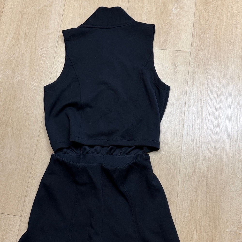 Spanx AirEssentials Draped Jumpsuit black, SIZE MEDIUM - Picture 6 of 7